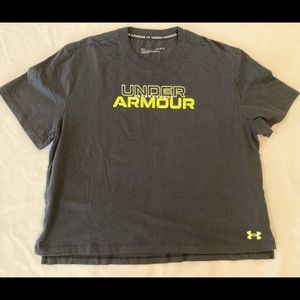 Under Armour Black Cropped Women’s tee-Size M